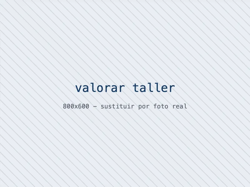 Informe de valoración de un taller mecánico sobre una mesa